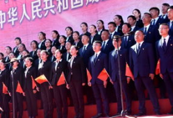 我和我的祖国合唱视频,同唱祖国歌——我和我的祖国合唱视频感动瞬间